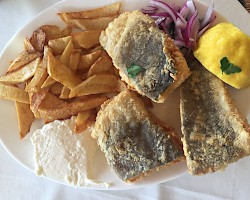 Fried Cod Fillet with Garlic Dip